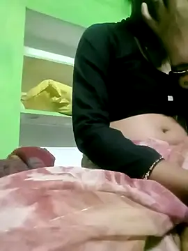 Hotwera97444 online show from 17, 4, 2026