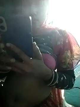 Hotwera97444 online show from 19, 4, 2026