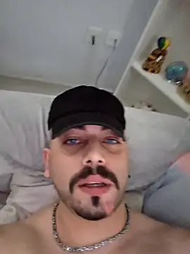 Uzunaletli35 online show from 8, 5, 2026