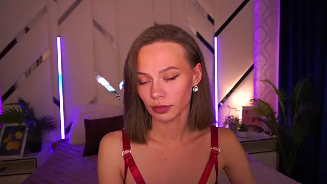 ShyySiren online show from 18, 12, 2025