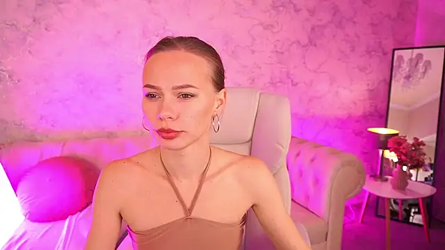 Snapshot of ShyySiren chatting on 10, 10, 2025 ShyySiren online show from 10, 10, 2025