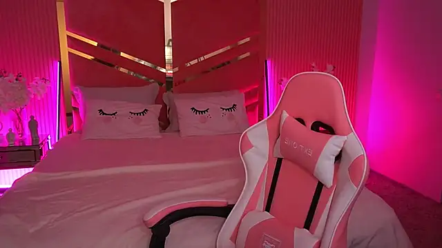 Snapshot of ShyySiren chatting on 29, 11, 2025 ShyySiren online show from 29, 11, 2025