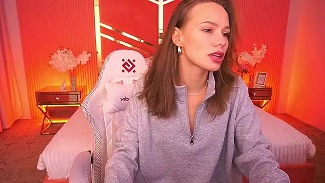 Snapshot of ShyySiren chatting on 15, 11, 2025 ShyySiren online show from 15, 11, 2025