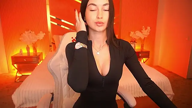 Snapshot of CherryyLulu chatting on 28, 10, 2025 CherryyLulu online show from 28, 10, 2025