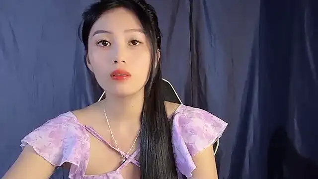 Snapshot of Lyly4757 chatting on 24, 9, 2025 Lyly4757 online show from 24, 9, 2025