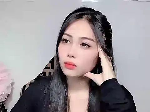 Lyly4757 online show from 12, 1, 2026