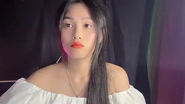 Snapshot of Lyly4757 chatting on 8, 10, 2025 Lyly4757 online show from 8, 10, 2025