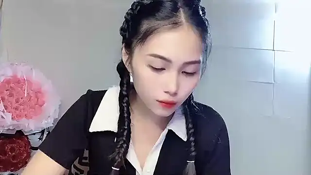 Lyly4757 online show from 26, 11, 2025