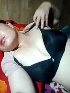 Snapshot of emilyzz chatting on 4, 6, 2026 emilyzz online show from 4, 6, 2026