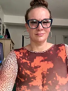 Ariasweetaspie online show from 26, 11, 2025