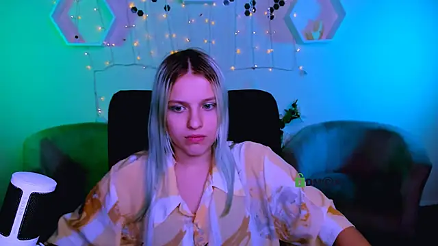 kaela spell  online show from 15, 11, 2025