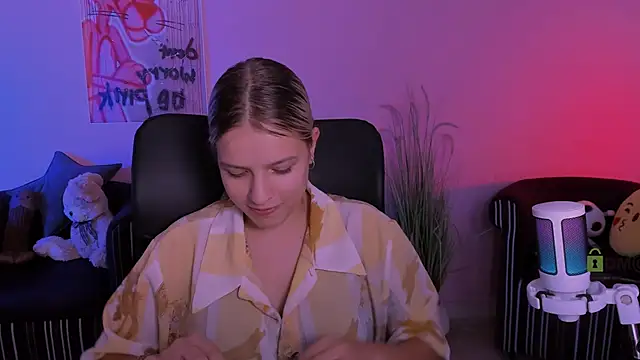 kaela spell  online show from 25, 11, 2025