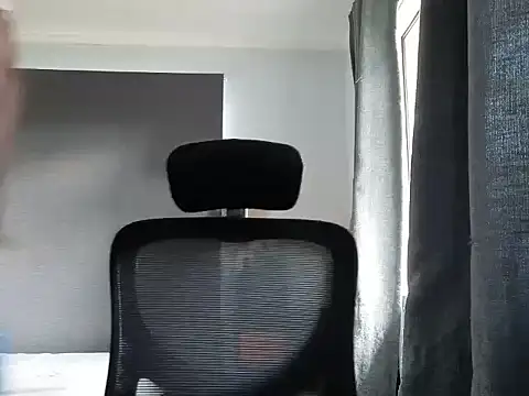 Snapshot of ZoeyJohnson chatting on 17, 5, 2026 ZoeyJohnson online show from 17, 5, 2026