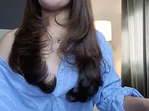 Snapshot of ZoeyJohnson chatting on 18, 5, 2026 ZoeyJohnson online show from 18, 5, 2026