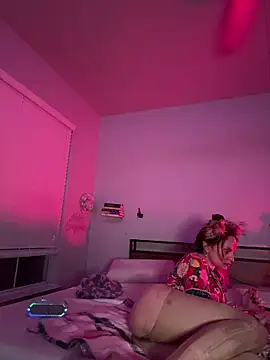 Texxaspearl online show from 6, 3, 2026