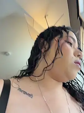 krisstenSantos online show from 2, 3, 2026