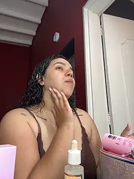 krisstenSantos online show from 13, 10, 2025