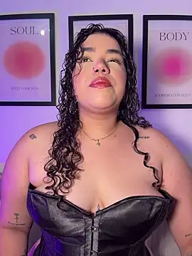 krisstenSantos online show from 20, 6, 2026