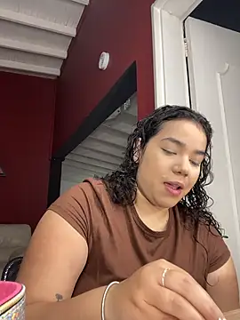 krisstenSantos online show from 16, 10, 2025