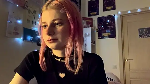 PinkVampire online show from 5, 10, 2025