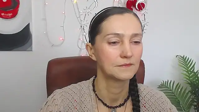Snapshot of TayaFinch chatting on 2, 5, 2026 TayaFinch online show from 2, 5, 2026