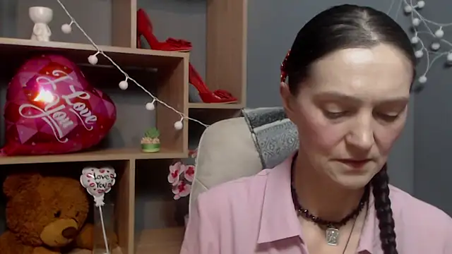 TayaFinch online show from 12, 2, 2026