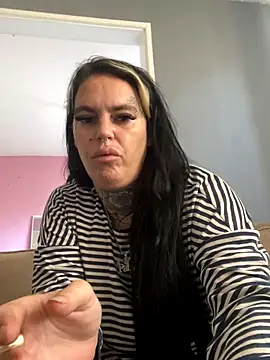 Snapshot of DIRTY_PAISLEY_X chatting on 23, 9, 2025 DIRTY PAISLEY X online show from 23, 9, 2025