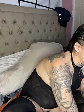 DIRTY PAISLEY X online show from 2, 11, 2025