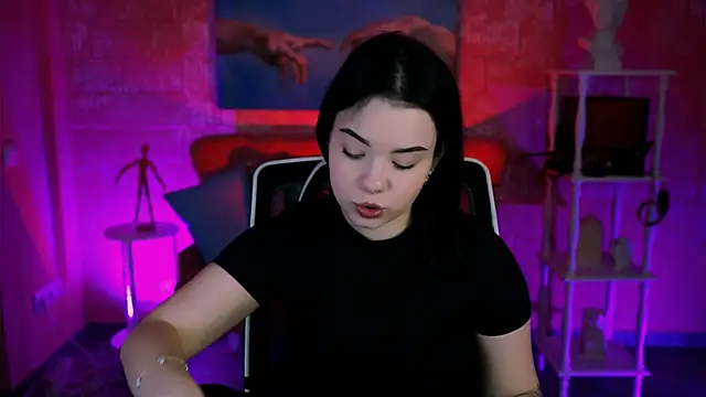 Snapshot of leslierowe_ chatting on 22, 11, 2025 leslierowe online show from 22, 11, 2025