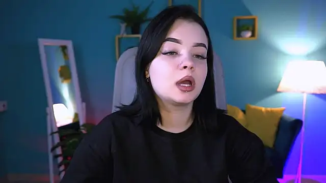 Snapshot of leslierowe_ chatting on 16, 10, 2025 leslierowe online show from 16, 10, 2025