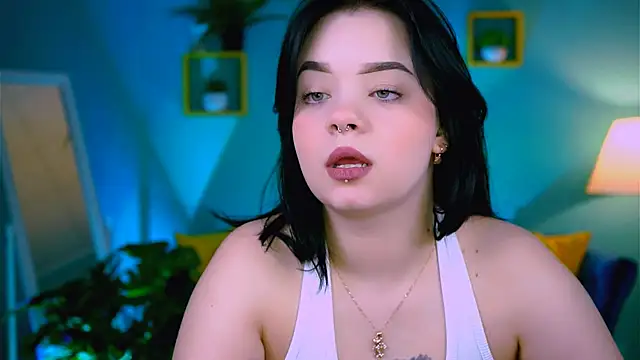 Snapshot of leslierowe_ chatting on 3, 12, 2025 leslierowe online show from 3, 12, 2025