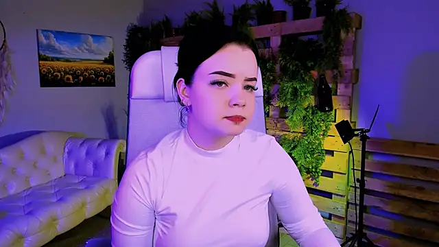 Snapshot of leslierowe_ chatting on 25, 10, 2025 leslierowe online show from 25, 10, 2025