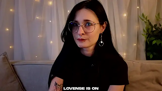 DarcyAspacio online show from 28, 2, 2026