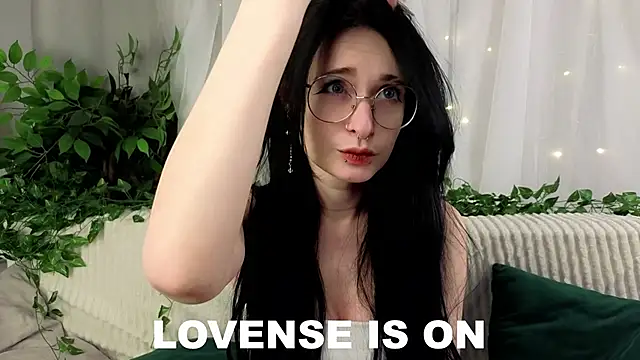 DarcyAspacio online show from 13, 2, 2026