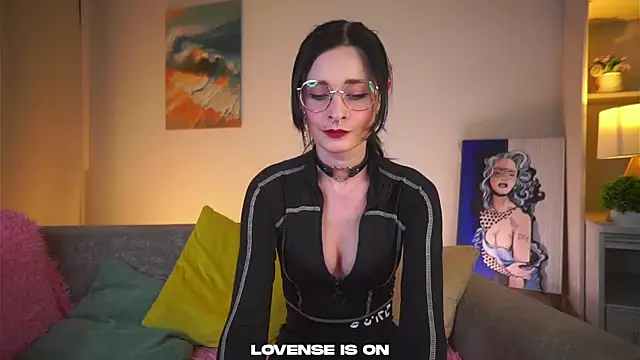 Snapshot of DarcyAspacio chatting on 17, 11, 2025 DarcyAspacio online show from 17, 11, 2025