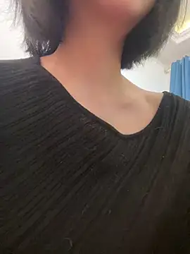 qiqi x online show from 28, 2, 2026