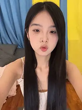 qiqi x online show from 4, 11, 2025