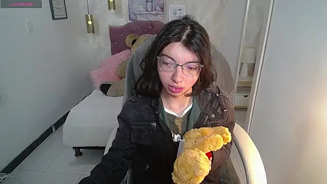 alllyson  online show from 25, 11, 2025