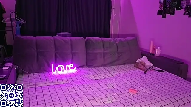 Fafa Fluff online show from 19, 10, 2025