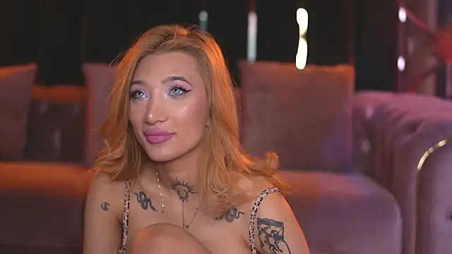 Snapshot of SiennaJayden chatting on 11, 5, 2026 SiennaJayden online show from 11, 5, 2026
