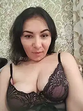 Snapshot of Mia24Blove chatting on 3, 6, 2026 Mia24Blove online show from 3, 6, 2026