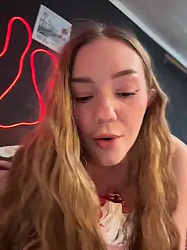 MilaMoone online show from 1, 4, 2026