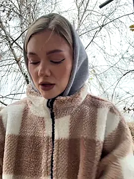 MilaMoone online show from 1, 12, 2025