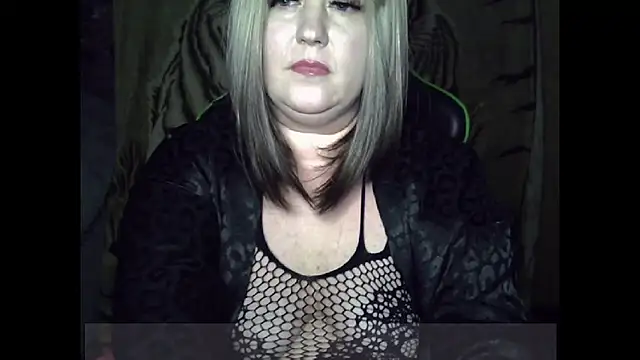Snapshot of YuliiaSan chatting on 20, 9, 2025 YuliiaSan online show from 20, 9, 2025