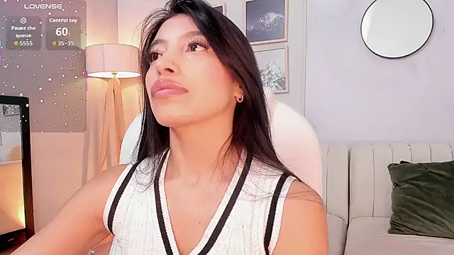 Tiffany Low online show from 15, 1, 2026