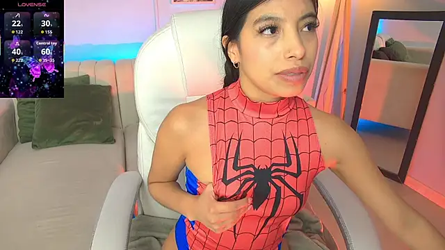 Tiffany Low online show from 26, 10, 2025