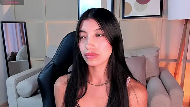 Tiffany Low online show from 16, 3, 2026