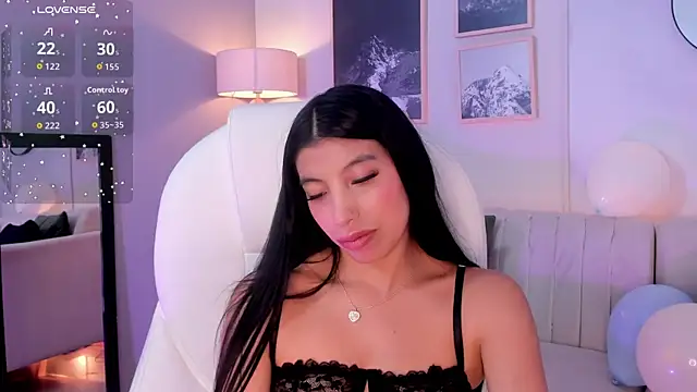 Tiffany Low online show from 13, 11, 2025