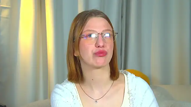 BeatriceBinoche online show from 29, 3, 2026