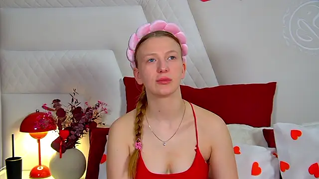 BeatriceBinoche online show from 12, 2, 2026